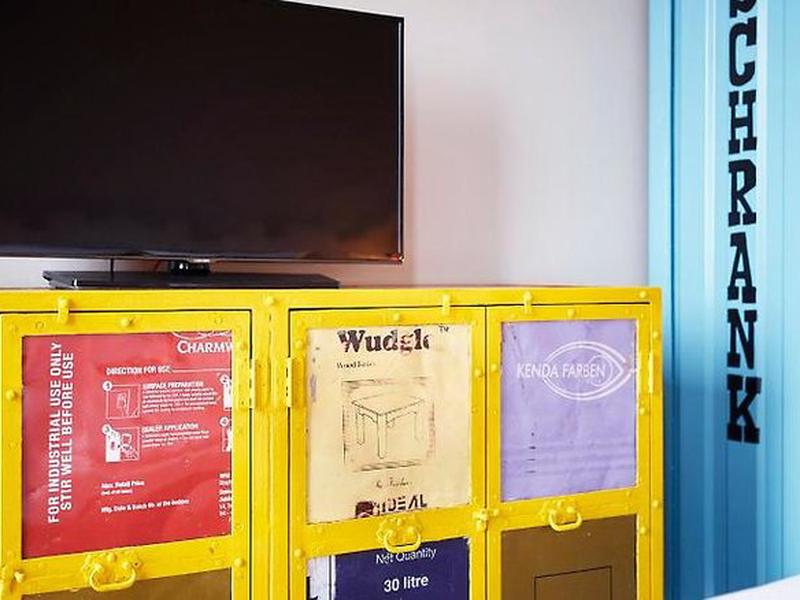 CCCBE567027C2F145AD1572AB8D0C996