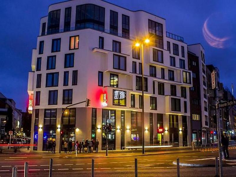 0381C4D9B1146A323DA6A257D3A19D70