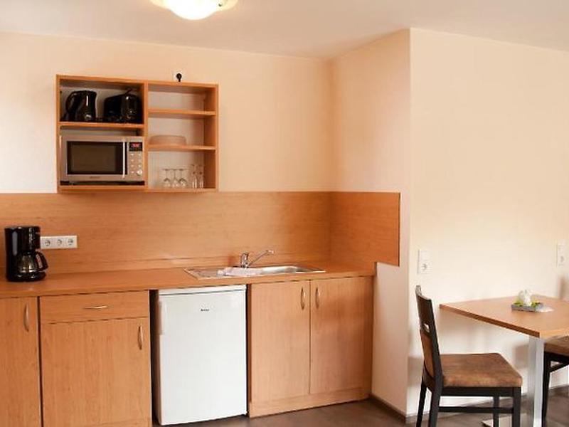 FB9D44B51D1B72AC7C34F424BFAFADC3