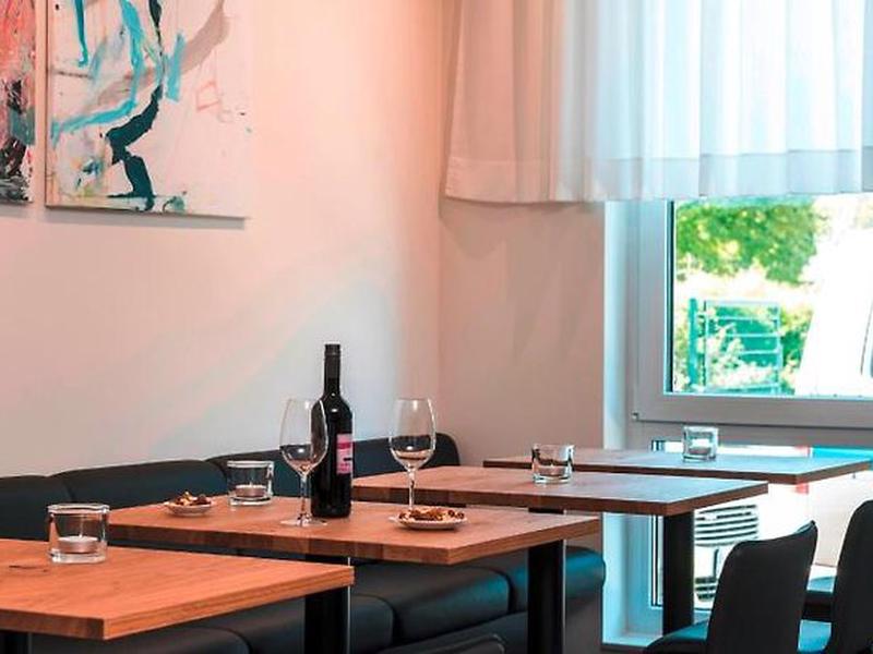 90CBEF11E2E55CAADE41AFB0C5C609E4