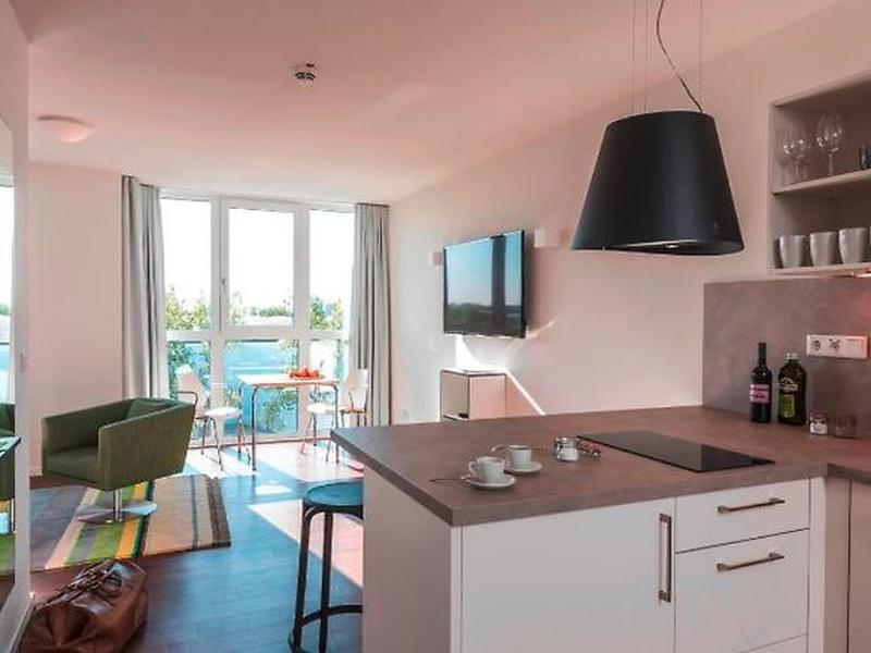 BB27212D2AD90791EB62AE7A36CC85F0