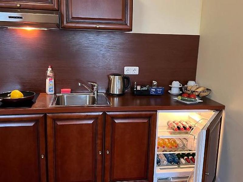 D34044D8A99B5061050FA986FE25F2DB