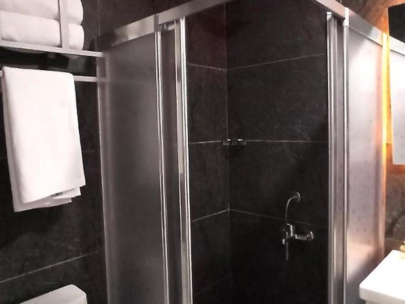 DEF8BA0971E028437DBD5D2FA2EB5D6C