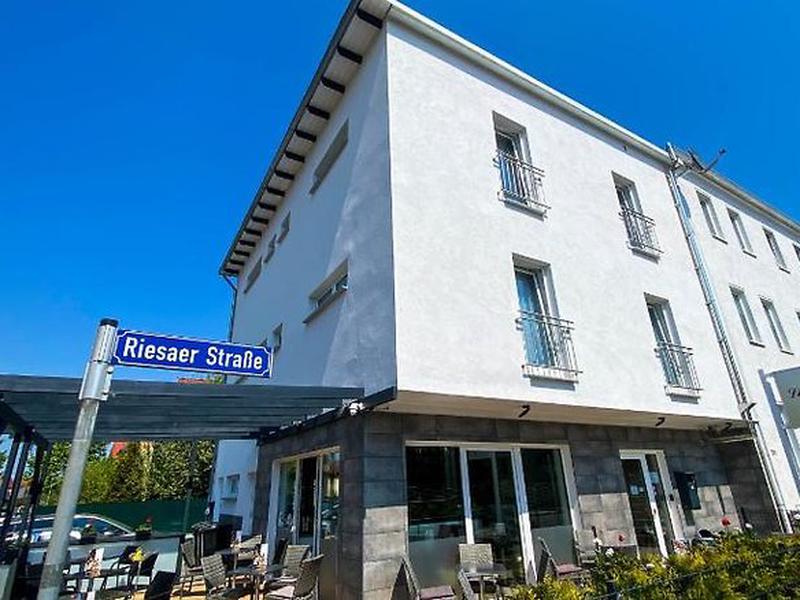 A09EE935B7C0D67F9193E065776FA71C