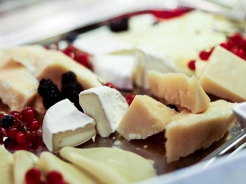 651889E8F3C2539D924A2A874611913C