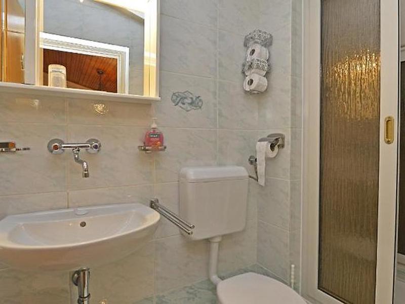 3F38C894358D14B4D495076FC6B4A796