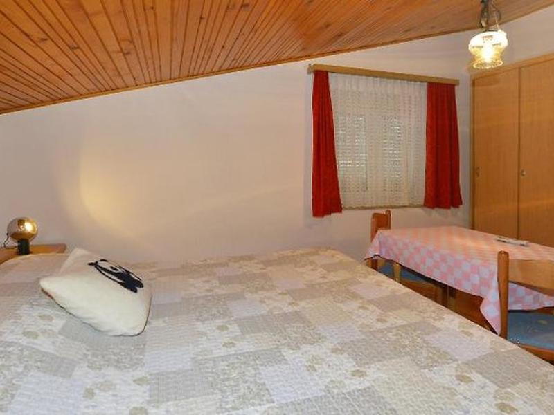 3C0E94D90B8179352F1F836865F5DC5D