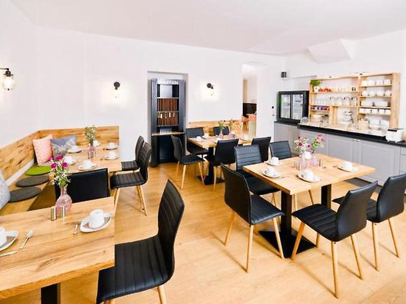 D1A1F1FC3A1219BF4B1E5782937238BA