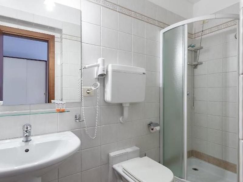 F329BD14B1AEFA578078D347EF5D117A