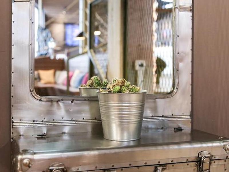 3A6399818FFCFC704C873E8596035F72