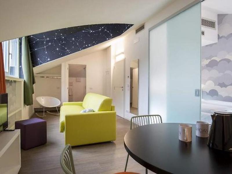 66015776CE31C4456834ED0370938C43