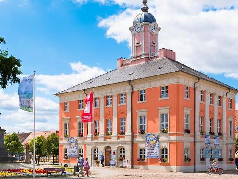 329FCB55028254C15AB2871A01C49253