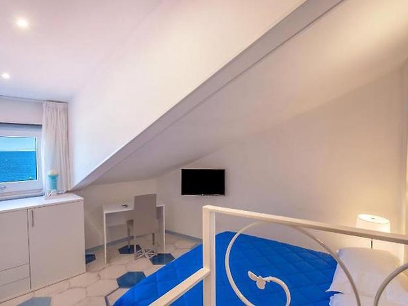 B446129D0299F87AA37DDA6E0F05C902