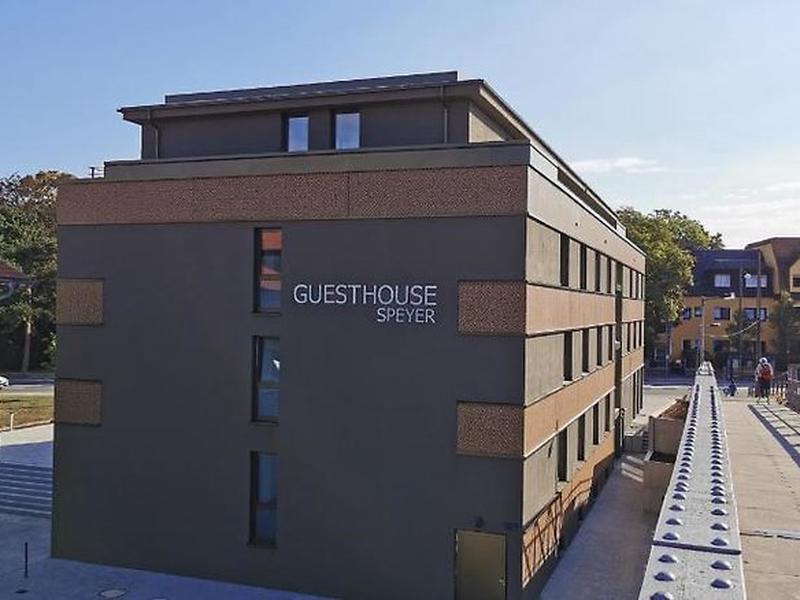 53CA07474E76E278A4C5845043371FF4