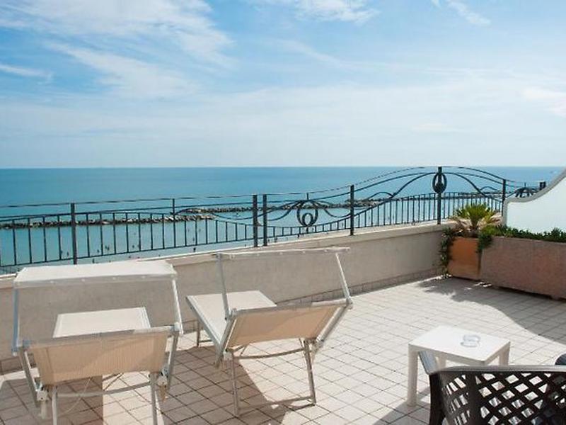 2C6C06B063F2B5DBA5BDE3C18E37C6F0