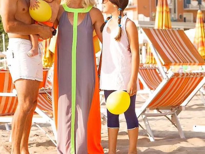 CA683E4C1E4B69DE616FA85647956DB9