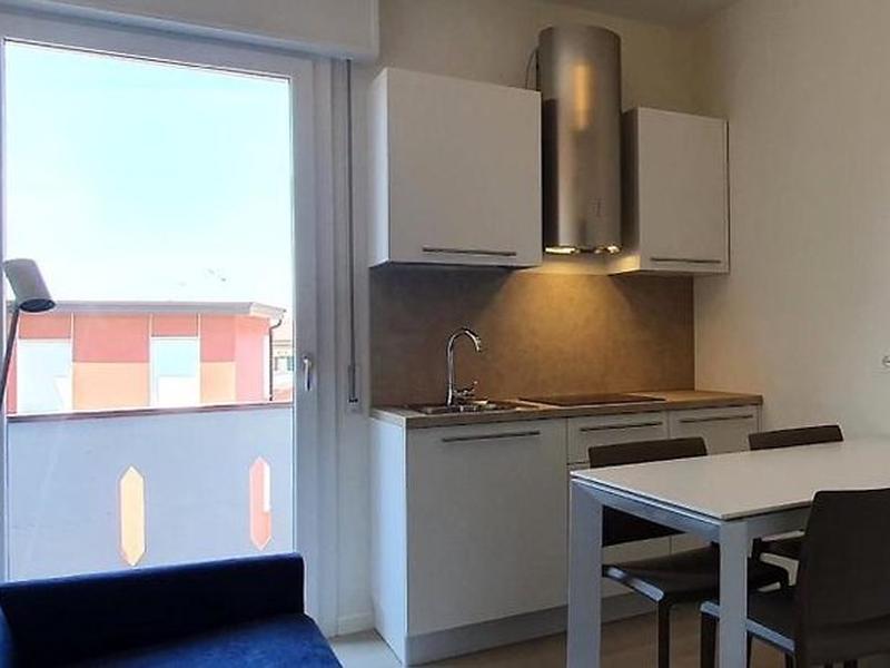 920EBCB130A44AFF6E29022E0C77C278