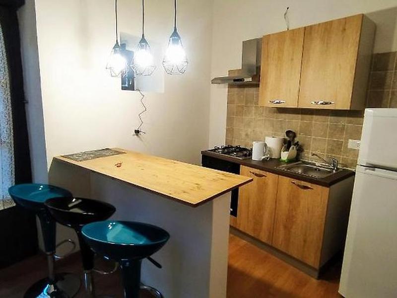 AAE851EFAF34E76F927B3A5E0E11054D