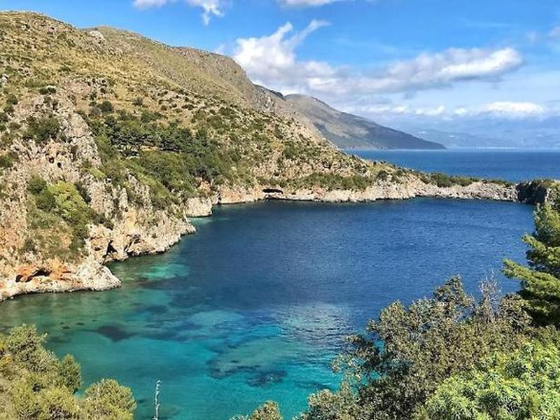 EC04F25D29326E54DE1389235F87AB1E