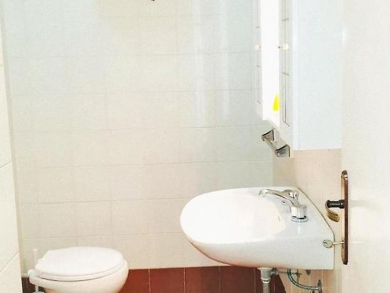 6560F35464B8A6BB159B14B815B669FC