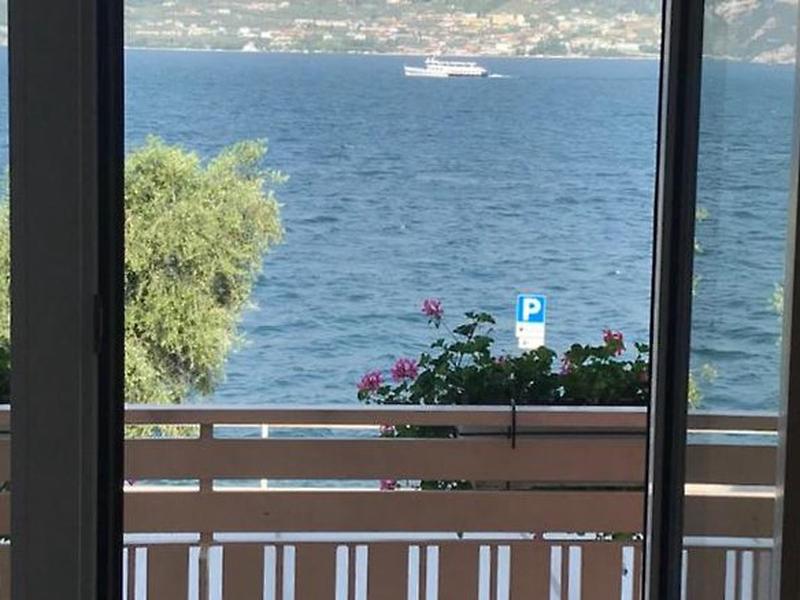 EE513252105CE1B9905208F89D27567A