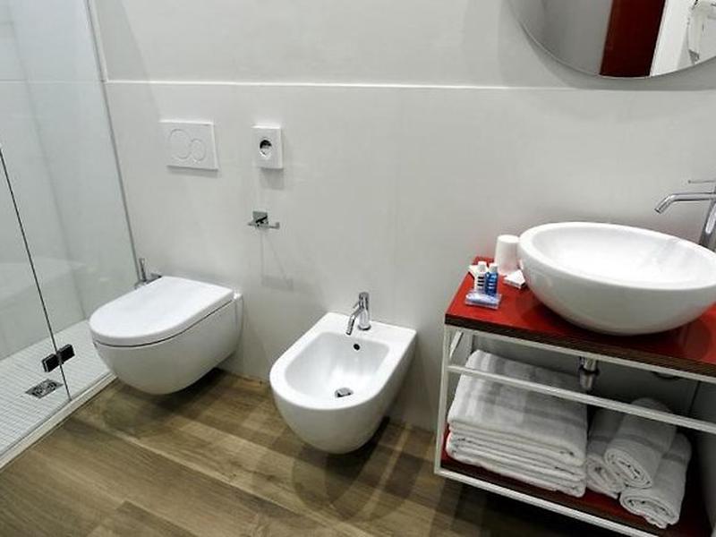 DBB09E21F65B03D08BF7CE1709B8A395