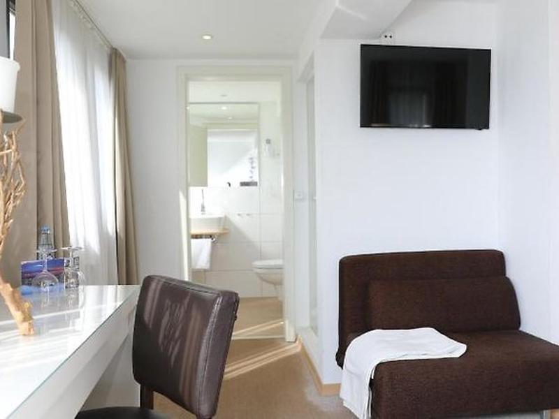 BE0F36DA5BCA24607548AD33201FEF60