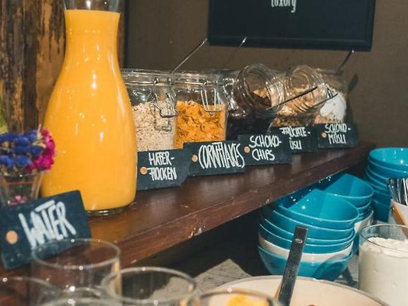 F797F31237406D9E4CA31DCDC222BCBC