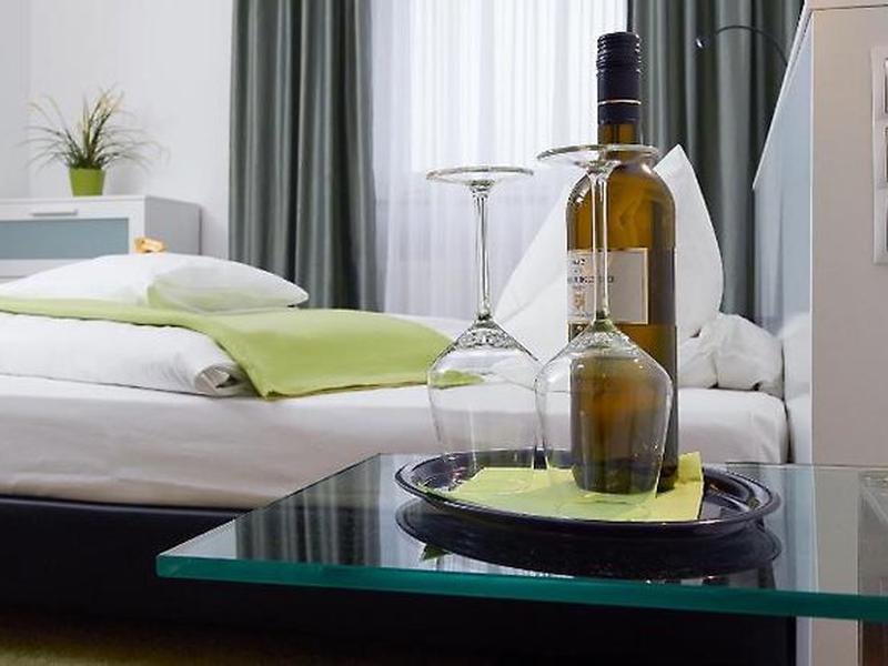 1938B12B90D25D189AE87C30BDF02306