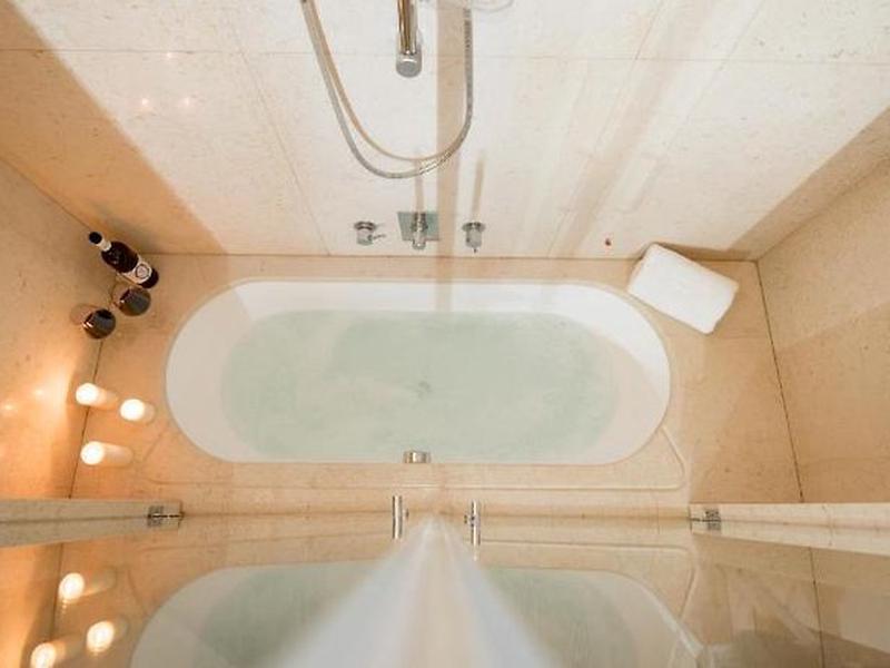 F55CB5800E5C94E7C65A7B6A42F8DB3A