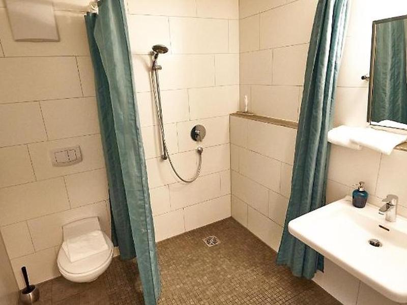 2D3E55F1E1801E8246259FF4B7B3D2DC