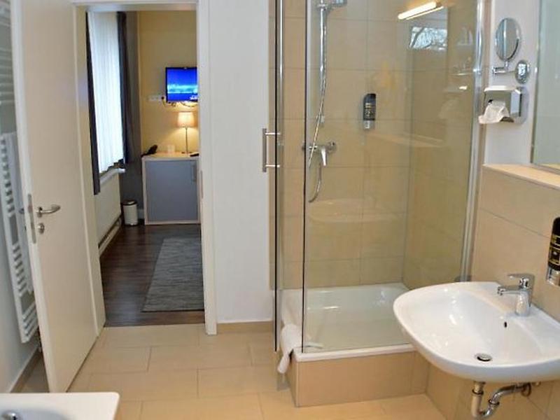 29DE199D16625C80010F138C96A377A5