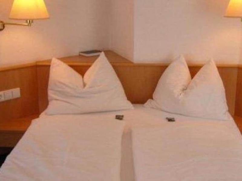 379D2ABCB96D0451D04C5A0789F0CCCB