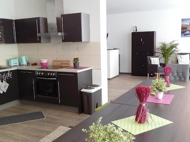 6AE27A04E6FA5231175B68B20AB32E7F