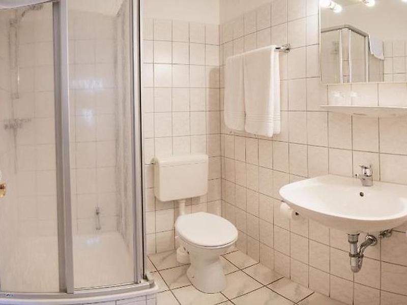 EE88A2A6436BE9696EAA9DDA825D9238