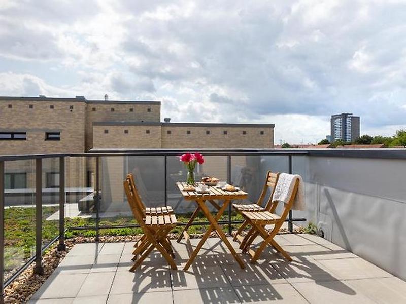 05A144F0715BBF8407142C9C50BC4C8D