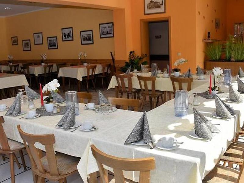 463396C399362D15F3A45272F6FE8833