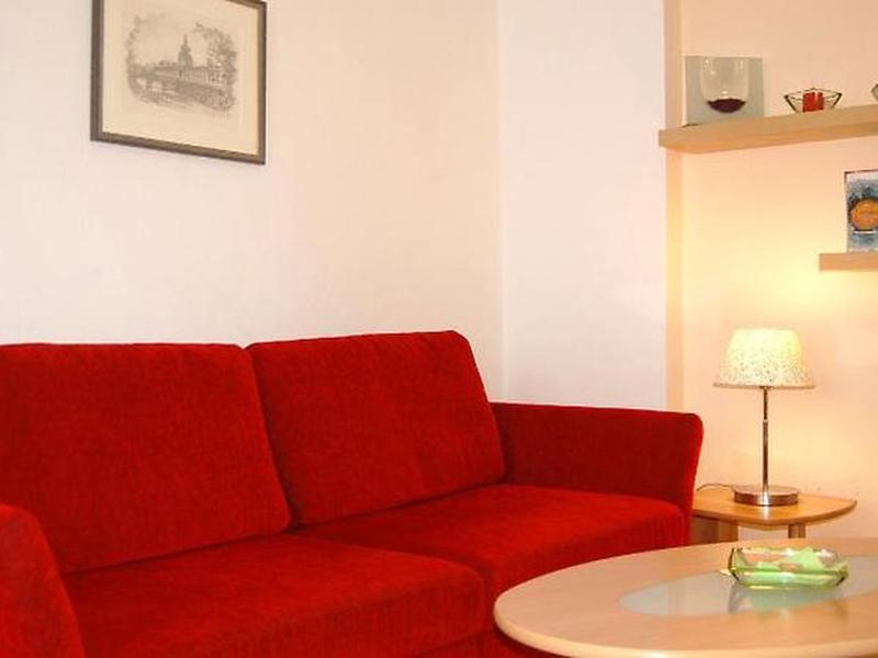 B635296FDBE046EC27EB28A1D1C359F3