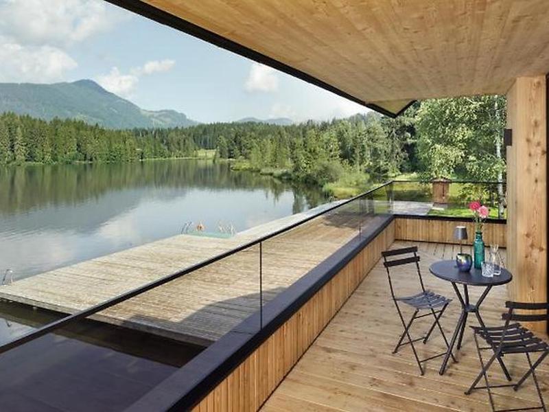 A572F0D2F92C6044FB9162B2D18A431C