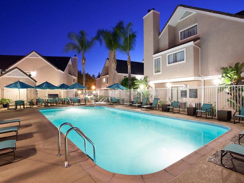 0A7C73D17694DE8C7688BEA70BD68CDD