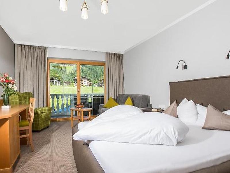 8F1057D62F2E328D53E3122F1C4D7596