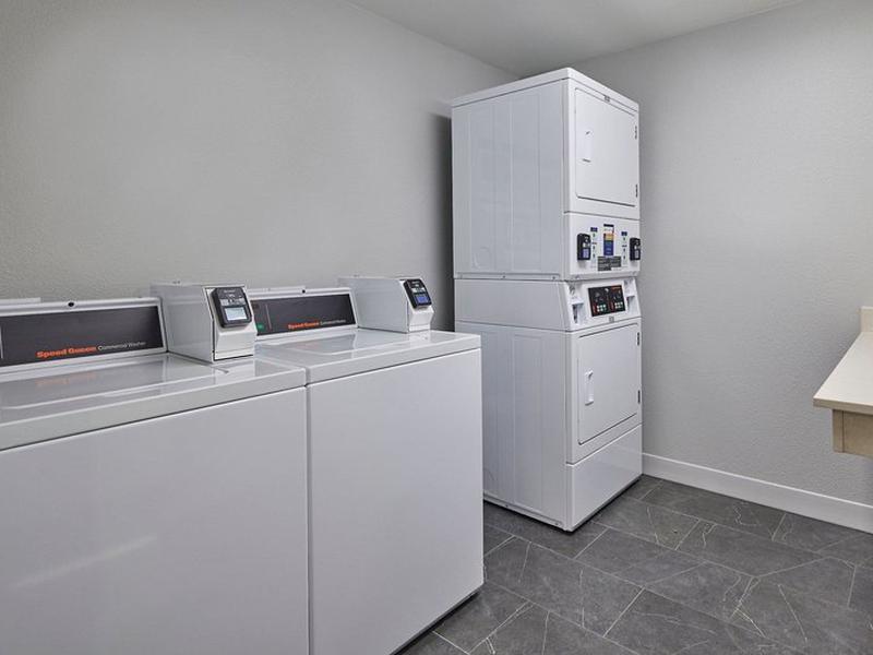 3B8854870ECF0FB9AD51E57CE46219BF