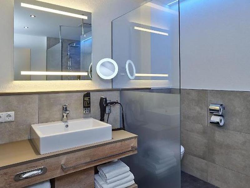 F9141379CADCA9C4DC753E39D89A8A3D