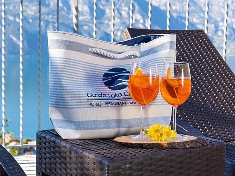 072723C572E952B9175D88D4093A9053