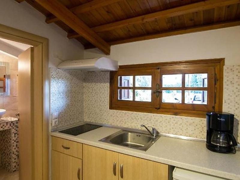 F9C466D16E8BAB33E5FD04C250D8963B