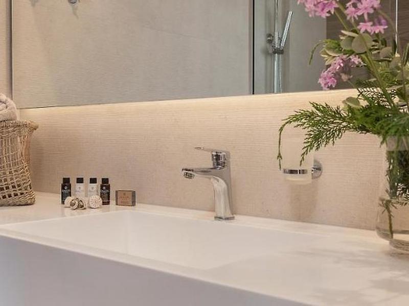 12ED408215886CE4CD9B51DCCE79BB0E