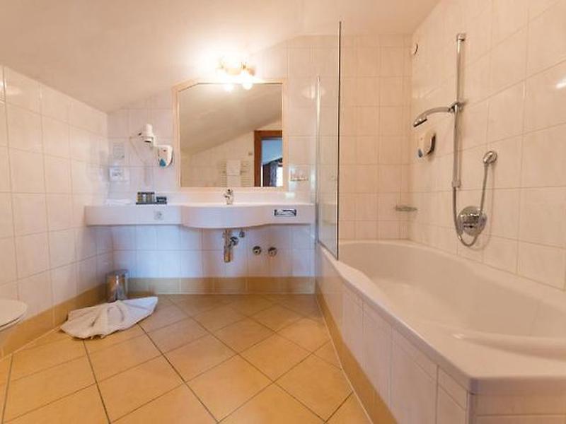 37EB5A4E47A1153CFFA5AF6E2FA829E5