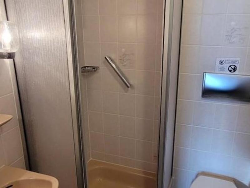 6FC2D84CA0EBE2C3B285D24A9B2AD22C