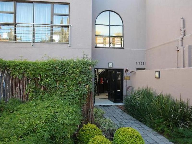 AEC67E4F3718195716B382F0852F4657