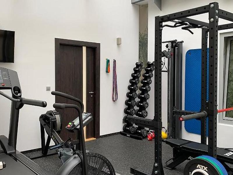 A763894A225560EDA8C58BEE296A5955